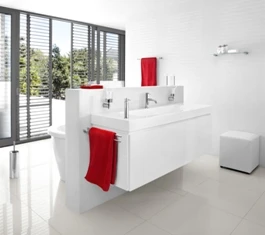 BLOMUS